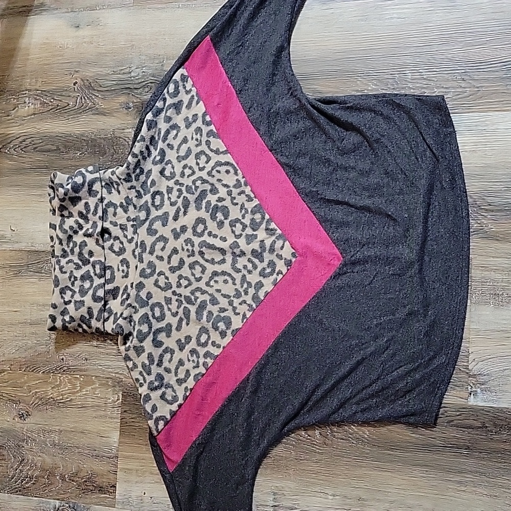 NWT Honeyme top